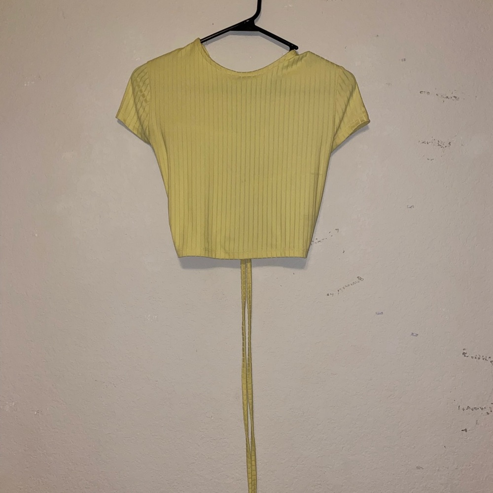 pastel yellow crop top